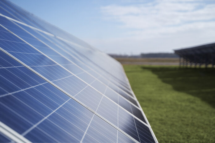 UniCredit Bank susține cu 40,5 milioane € un proiect solar major dezvoltat de Econergy la Oradea